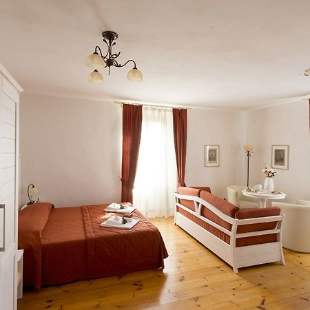 Villa Le Monache Понтассьеве Экстерьер фото